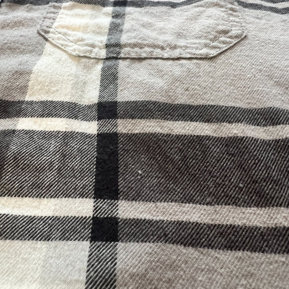 American Eagle Men's Grey Flannel Button Up Classic Fit‎ Size Large - Picture 5 of 8